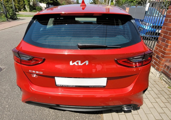 Kia Ceed cena 69372 przebieg: 61000, rok produkcji 2022 z Grudziądz małe 277